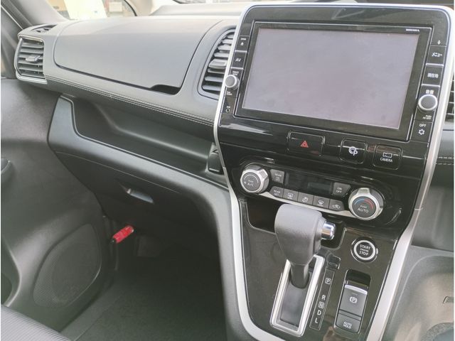 NISSAN SERENA  S-HYBRID 2019 Image 31