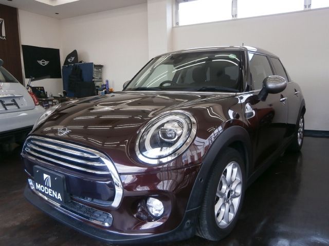 BMW MINI COOPER 5DOOR 2018 Image 31