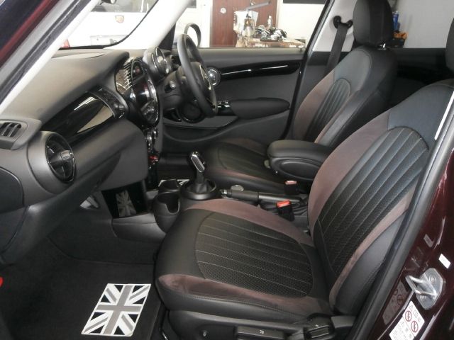 BMW MINI COOPER 5DOOR 2018 Image 31