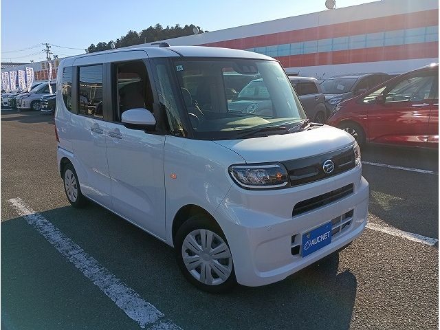 DAIHATSU TANTO 2024 Image 31