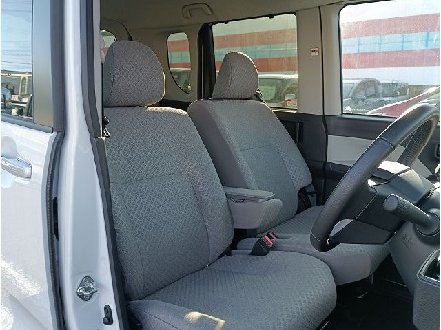 DAIHATSU TANTO 2024 Image 31