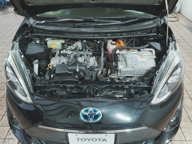 TOYOTA AQUA 2018 Image 31