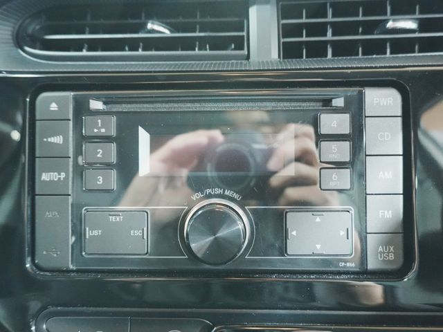 TOYOTA AQUA 2018 Image 31