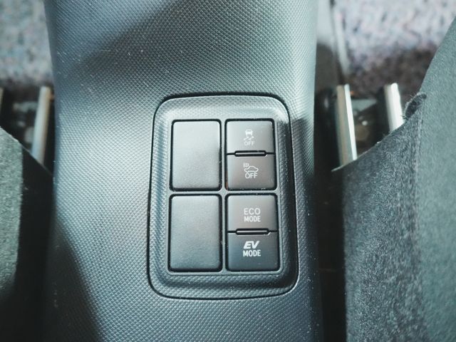 TOYOTA AQUA 2018 Image 31