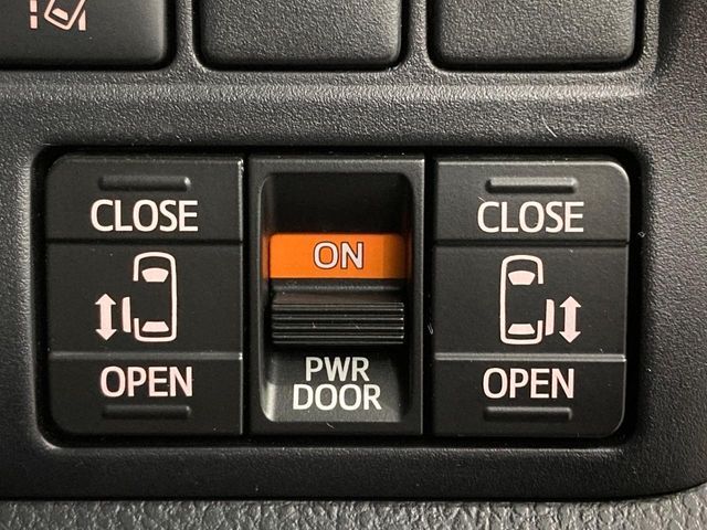 TOYOTA ESQUIRE 2017 Image 31