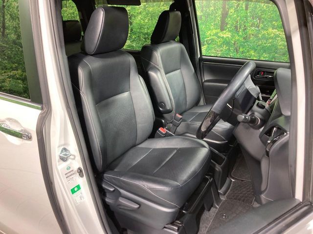 TOYOTA ESQUIRE 2017 Image 31