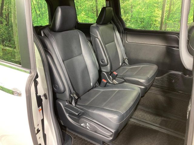 TOYOTA ESQUIRE 2017 Image 31