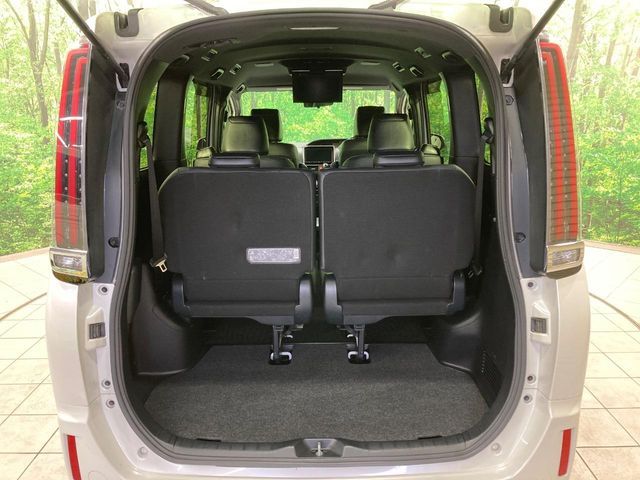 TOYOTA ESQUIRE 2017 Image 31