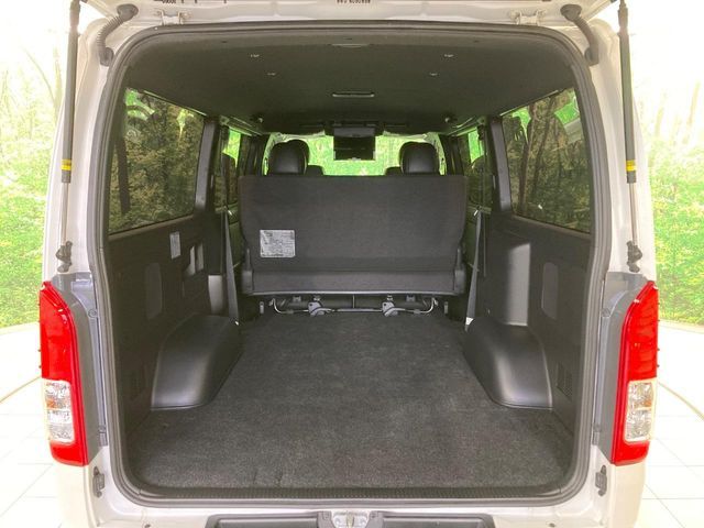 TOYOTA HIACE VAN 2WD 2023 Image 31
