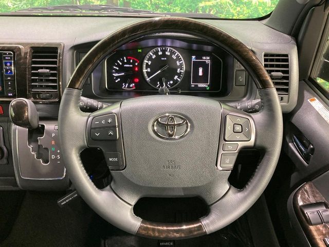 TOYOTA HIACE VAN 2WD 2023 Image 31