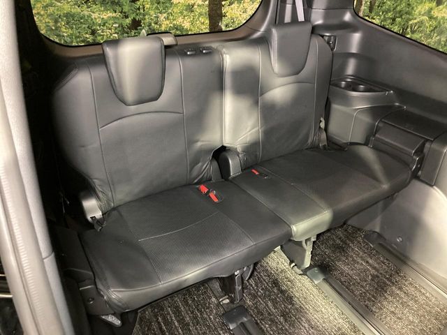 TOYOTA VOXY HYBRID 2024 Image 31