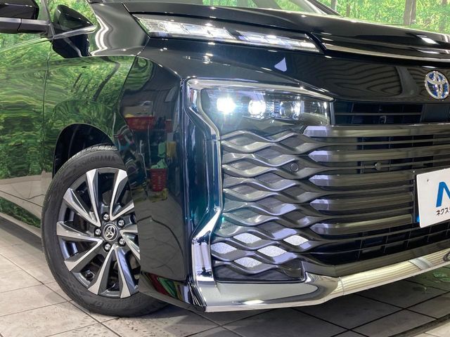 TOYOTA VOXY HYBRID 2024 Image 31