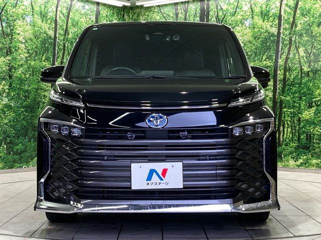 TOYOTA VOXY HYBRID 2024 Image 31
