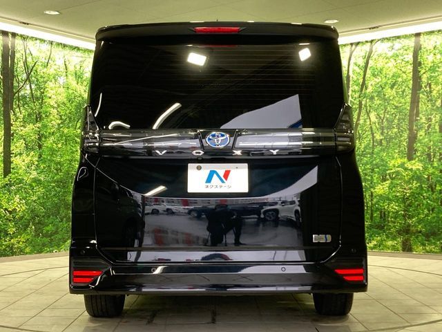 TOYOTA VOXY HYBRID 2024 Image 31