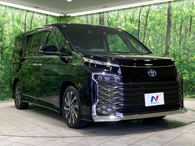 TOYOTA VOXY HYBRID 2024 Image 31