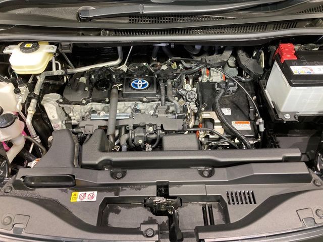 TOYOTA VOXY HYBRID 2024 Image 31