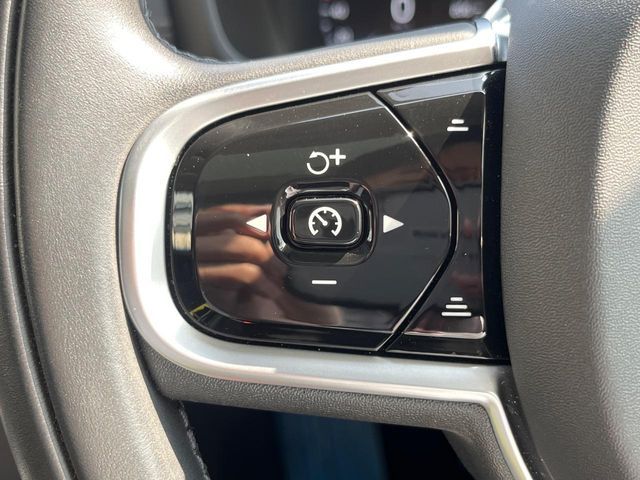 VOLVO V60 2022 Image 31