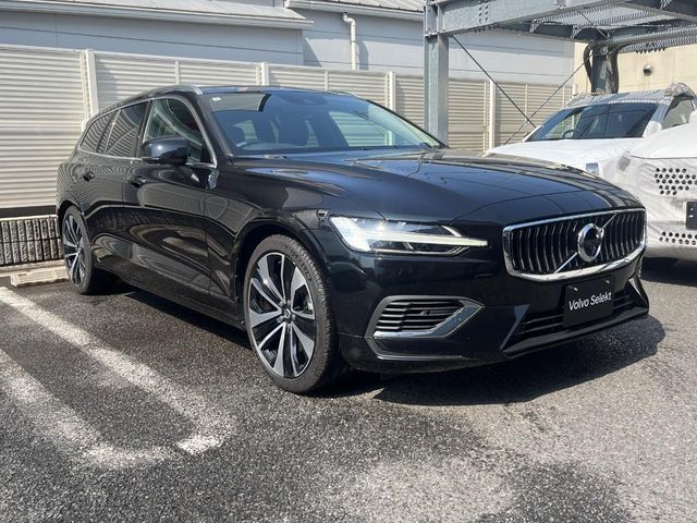 VOLVO V60 2022 Image 31