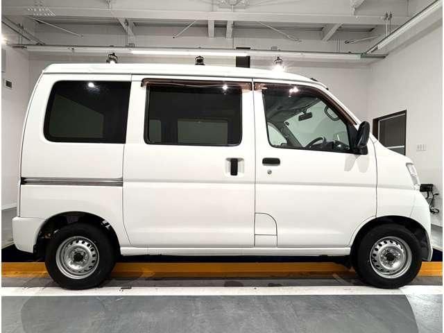 DAIHATSU HIJET CARGO 4WD 2016 Image 31