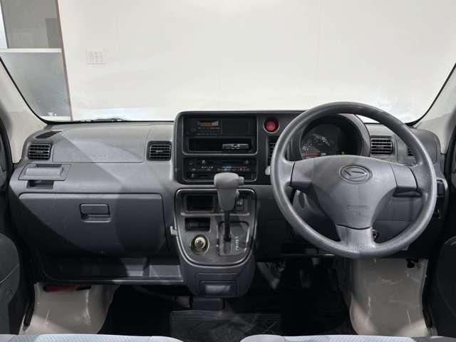 DAIHATSU HIJET CARGO 4WD 2016 Image 31