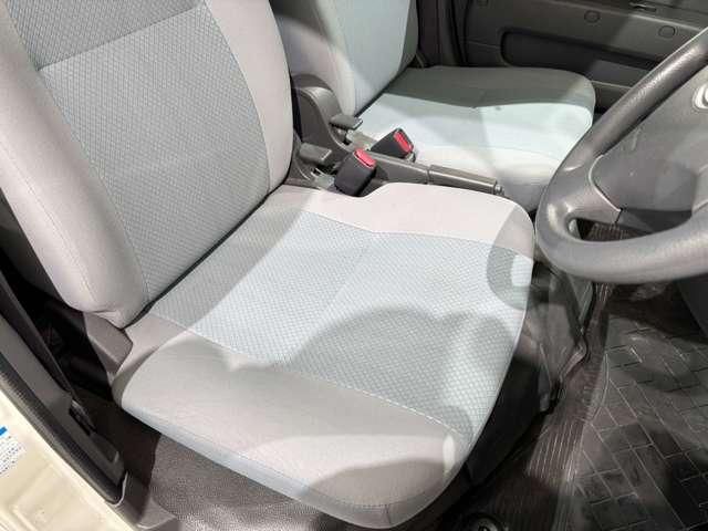 DAIHATSU HIJET CARGO 4WD 2016 Image 31