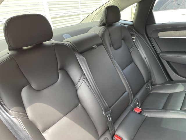 VOLVO S90 2022 Image 31
