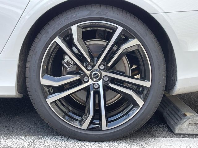 VOLVO S90 2022 Image 31