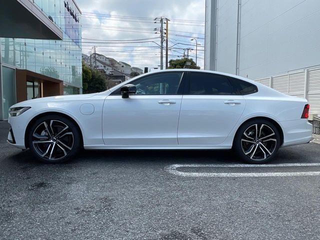 VOLVO S90 2022 Image 31