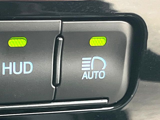 TOYOTA PRIUS 2021 Image 31