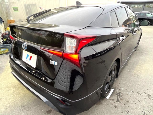 TOYOTA PRIUS 2021 Image 31