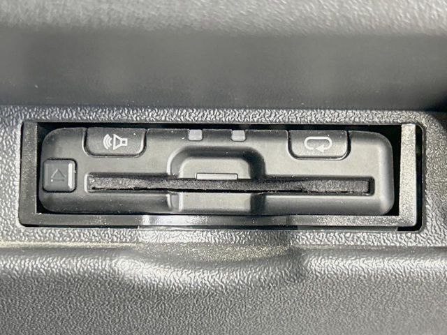 TOYOTA HIACE VAN 2WD 2022 Image 31