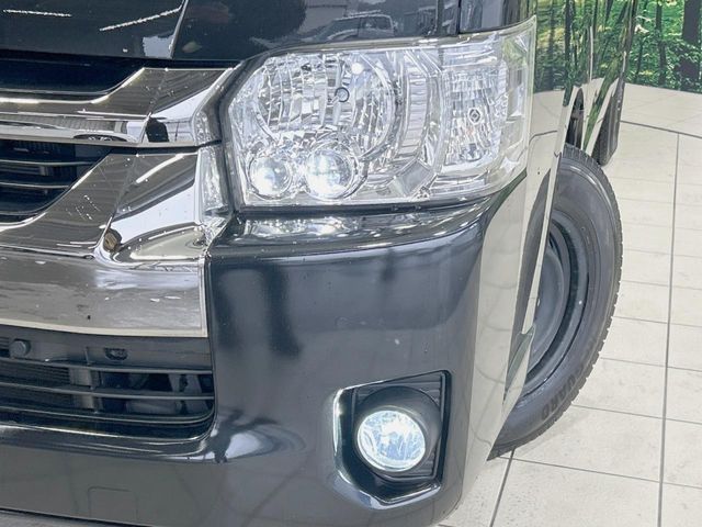 TOYOTA HIACE VAN 2WD 2022 Image 31