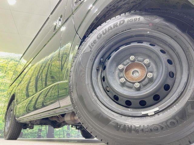 TOYOTA HIACE VAN 2WD 2022 Image 31