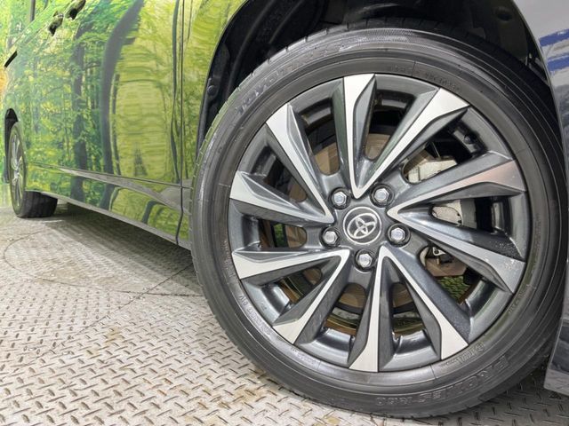 TOYOTA VOXY HYBRID 2023 Image 31