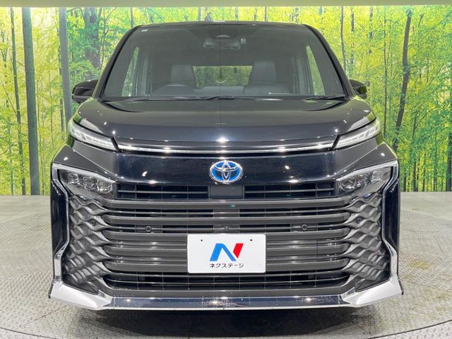 TOYOTA VOXY HYBRID 2023 Image 31