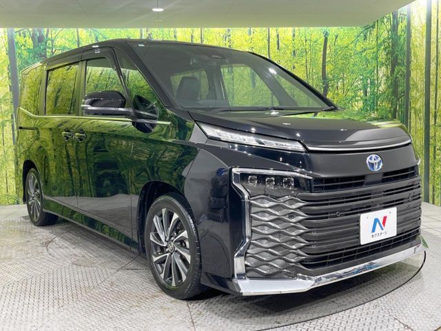 TOYOTA VOXY HYBRID 2023 Image 31