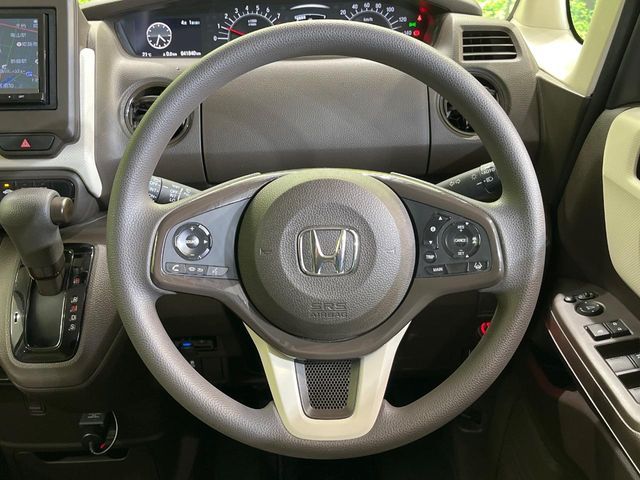 HONDA N BOX 2021 Image 31