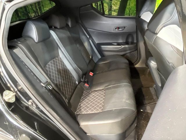 TOYOTA C-HR 2019 Image 31