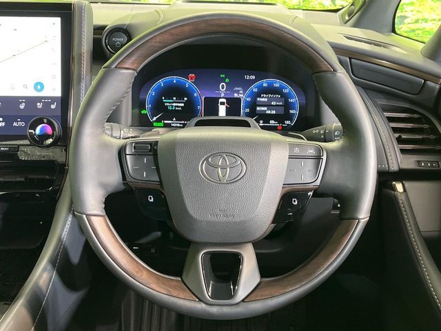 TOYOTA ALPHARD HYBRID 2025 Image 31