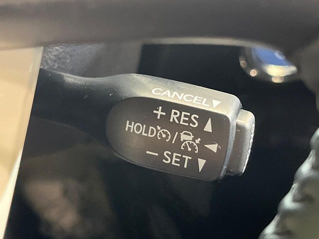 TOYOTA PRIUS 2017 Image 31