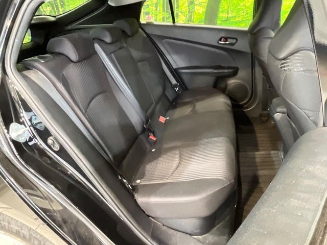 TOYOTA PRIUS 2017 Image 31