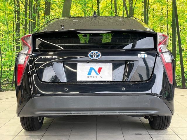 TOYOTA PRIUS 2017 Image 31