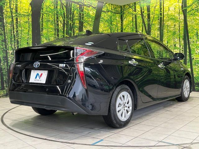 TOYOTA PRIUS 2017 Image 31