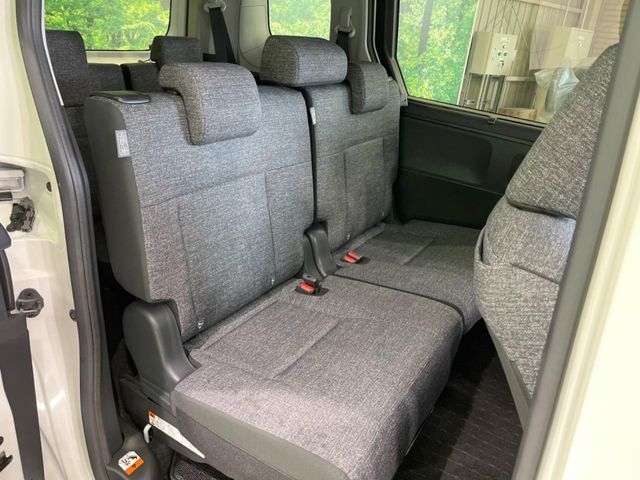 TOYOTA SIENTA HYBRID 2023 Image 31