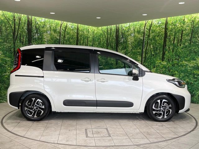 TOYOTA SIENTA HYBRID 2023 Image 31