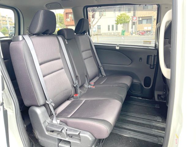 NISSAN SERENA  S-HYBRID 2018 Image 31