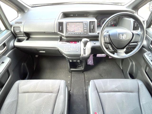 HONDA STEPWAGON SPADA 2010 Image 31