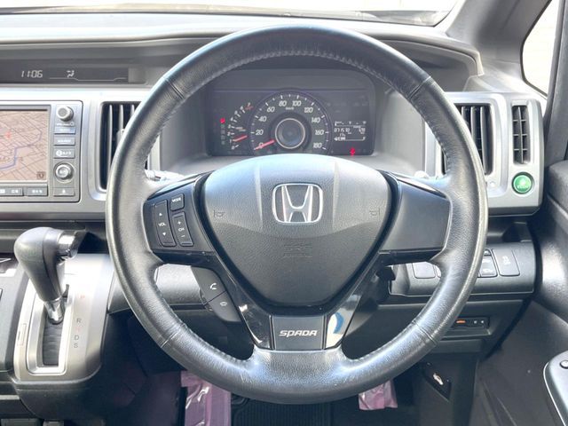 HONDA STEPWAGON SPADA 2010 Image 31