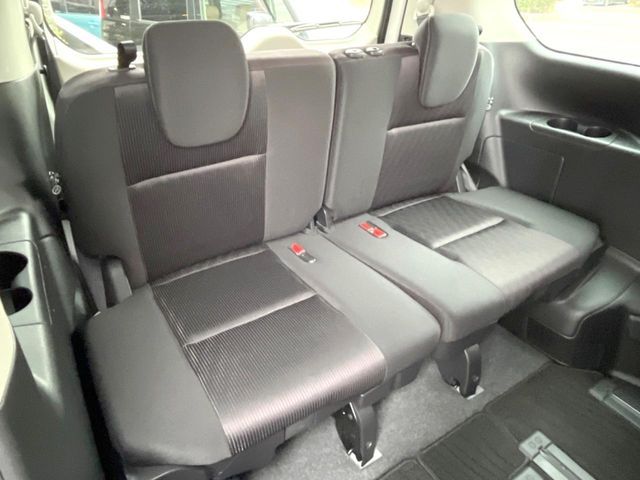 NISSAN SERENA  S-HYBRID 2017 Image 31