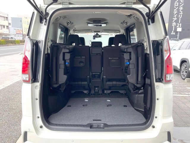 NISSAN SERENA  S-HYBRID 2017 Image 31